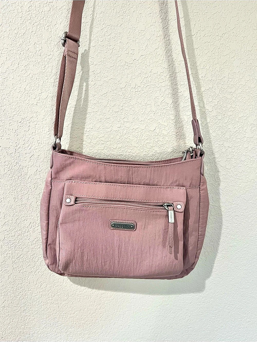 Baggallini Crossbody Bag in Pink